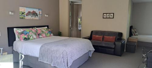 Hidden Gem in Oaklands in Poraiti