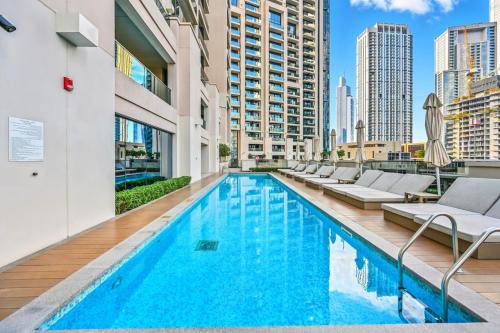 28th Floor Apartment Next to Burj & Mall Sleeps 7 - image 13