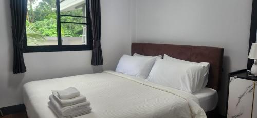 SRE- Large Holiday Home