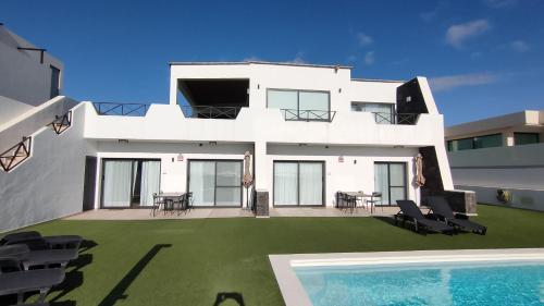 Seascape piscina climatizada adult only