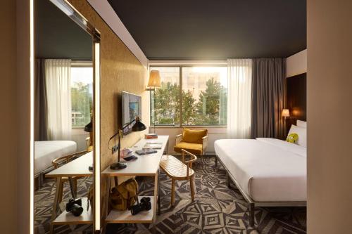 room detail thumbnail 0