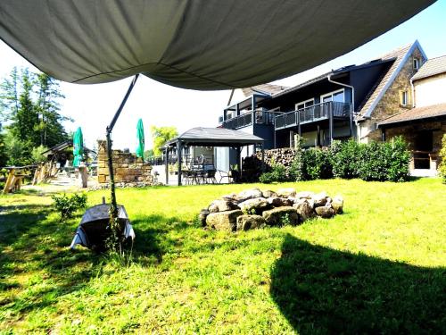 Eventhotel Ö - Cappuccino (Eventhotel O - Cappuccino) in Geiselwind