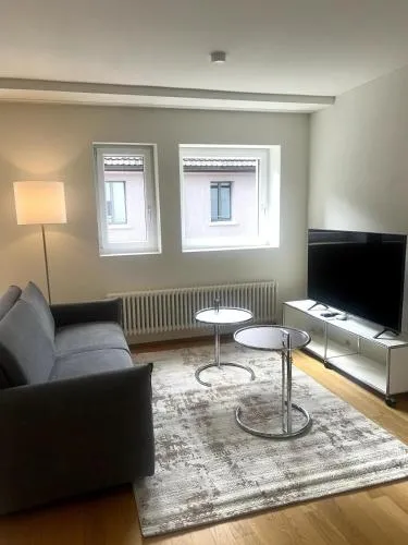 1BR in the trendiest district of the city - West 14 in Zürich, Schweiz