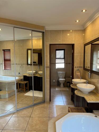 Villa on 8 Pecanwood, Hartbeespoort (foto 6)