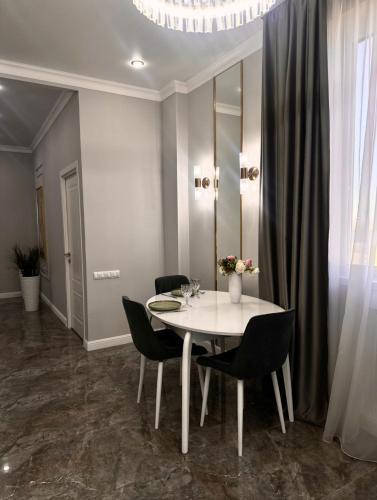 Modern Urban Apartment -тихий отдых в центре (Modern Urban Apartment -тихии отдых в центре) in Uralsk