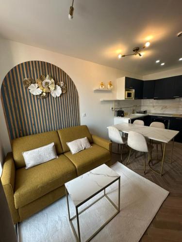 MOON 41 - Appartement Nice 4P