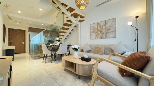 Elegant 2BR - Rooftop Luxe Skyline Escape – khách sạn tại Thành phố Khalifa