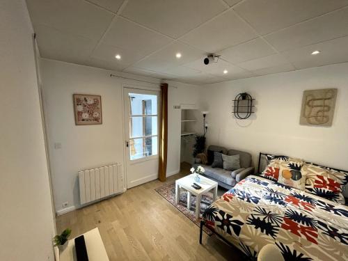 Studio Jacuzzi & Private Cinema - Paris south in Le Perreux-sur-Marne