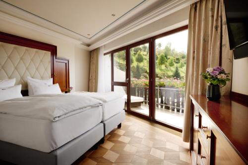 2 bedrooms, 3 beds