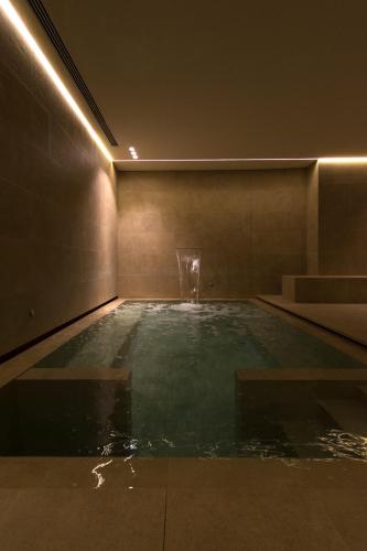 Kümblustünn, Borgo Cadonega in Baiso