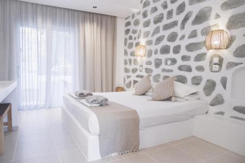 Exterior view of Ladiko Inn Hotel Faliraki -Anthony Quinn Bay
