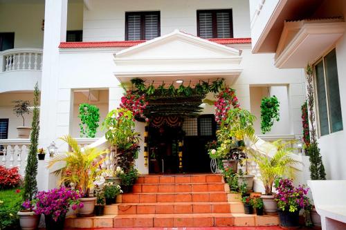 Little Heaven Stay near Innovative Film City