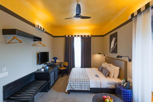 room detail thumbnail 0