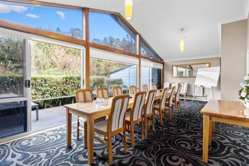 Restaurant, Ngati Ruanui Mountain Lodge in Stratford