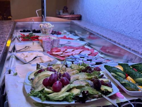 餐廳, Hotel Runge 24 7 Check In & Free Parking in 加登奧斯特