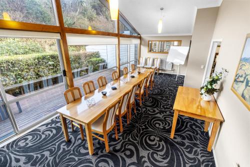 Restaurant, Ngati Ruanui Mountain Lodge in Stratford