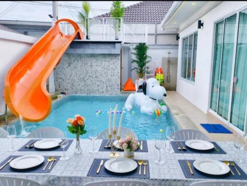 the time pool villa พัทยา