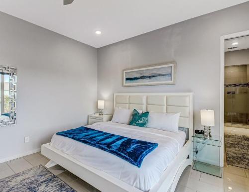 Ocean View Modern - image 11