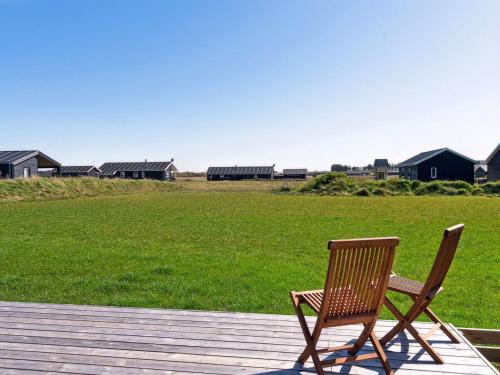 Holiday Home Cresta - 1-4km from the sea by Interhome in ฮวอรุป คลิต