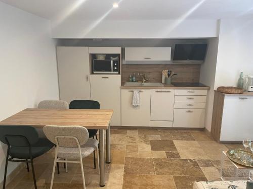 Villa Lea - Sant Climent Sescebes