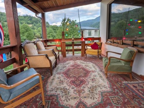 Racha Cornfield House in Oni