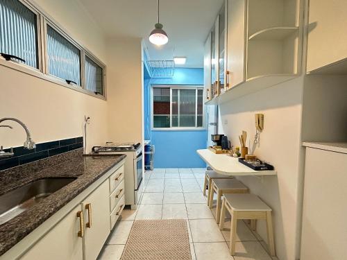 ห้องครัว, Vista deslumbrante e elegância frente mar! (Vista deslumbrante e elegancia frente mar!) in วีลาบัลเนียเรีย