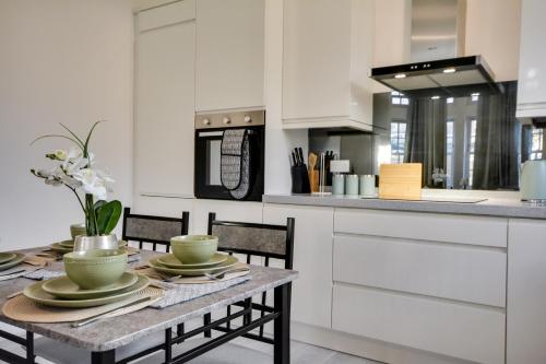 Cosy Wigan Apartment with Sunny Views in Wigan