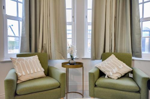 Cosy Wigan Apartment with Sunny Views in Wigan