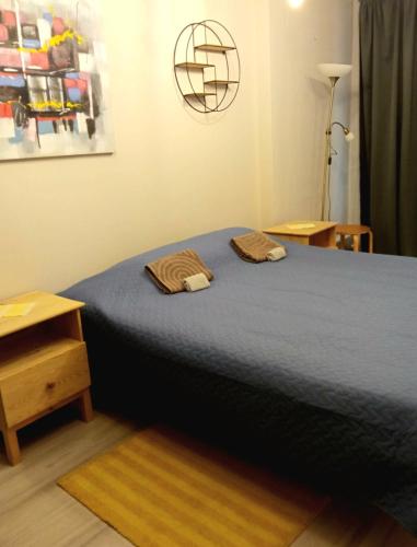 Cozy 2-Bedroom flat with Terrace & Parking by Alfa, Riga