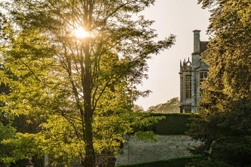 Kert, The Hall Estate - Historic Grade I-listed Jacobean Mansion in Bradford on Avon