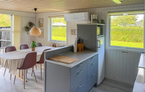 Kitchen, 3 Bedroom Amazing Home In Hemmet in Hemmet