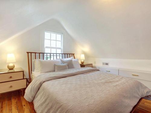 Tiny House - image 8