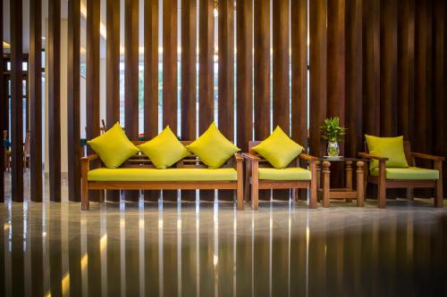 Green Apple Hotel