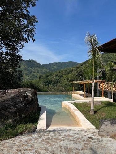 Úszómedence, Oasis Hotel & Resort Mazamitla in El Manzanillo