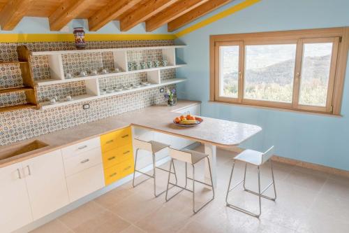 Villa Madamadorè (Villa Madamadore) in Mezzane Di Sotto