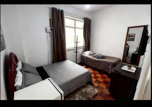 Hostel com quarto privado e banheiro compartilhado Proximo a praia - Rio De Janeiro Hostel com quarto privado e banheiro compartilhado Proximo a praia - Rio De Janeiro
