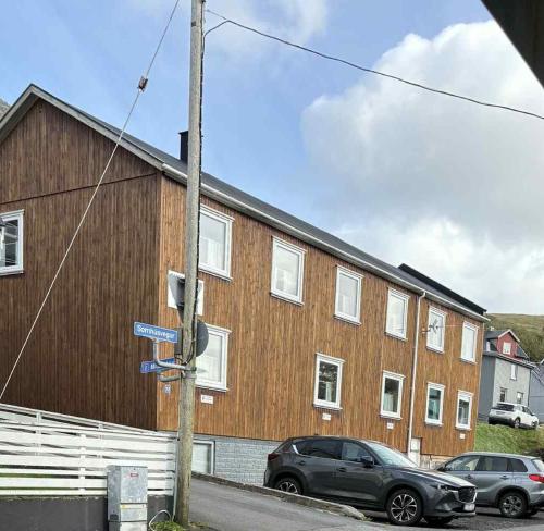 Midbrekkan apartment in Trongisvágur