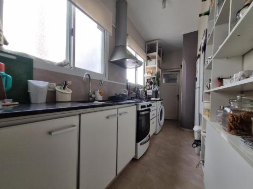 주방, Elegante departamento para 4 Vista Plaza y Mar in 라 아델라