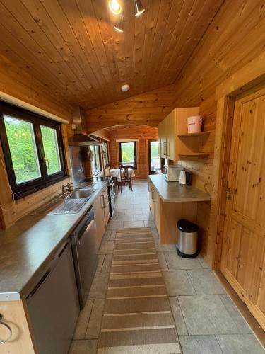Brynmeini Lake Lodge in Glandwr