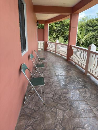 Rõdu/terrass, DaBreo Apartment in Arnos Vale