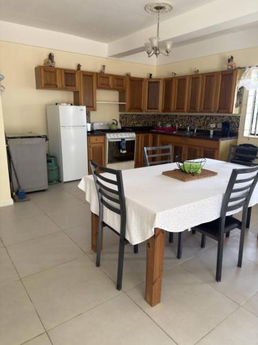 köök, DaBreo Apartment in Arnos Vale