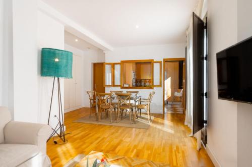 Large apartment - Triana Guadalquivir river, Sevilla (Foto 3)