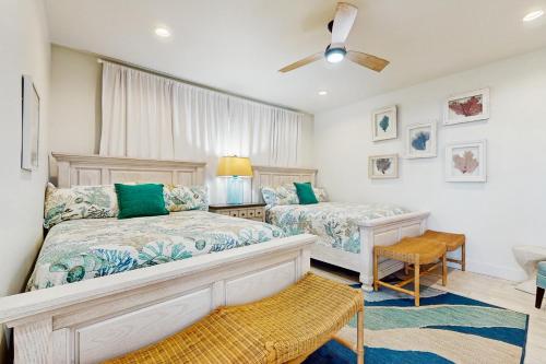 Cactus Cove Hangout – Gulf Shores, AL