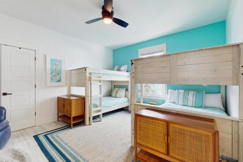 Cactus Cove Hangout – Gulf Shores, AL