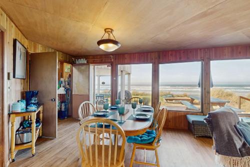 2 Bed 2 Bath Vacation home in Rockaway Beach in Rokeveibīča (OR)