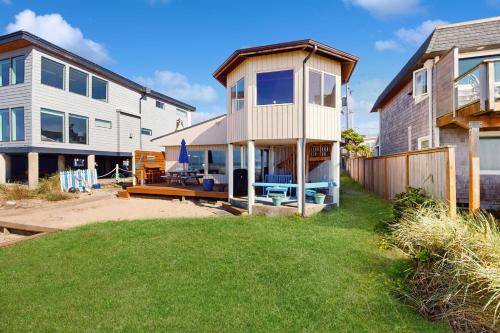 2 Bed 2 Bath Vacation home in Rockaway Beach in Rokeveibīča (OR)