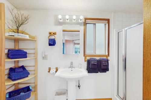 2 Bed 2 Bath Vacation home in Rockaway Beach - image 21
