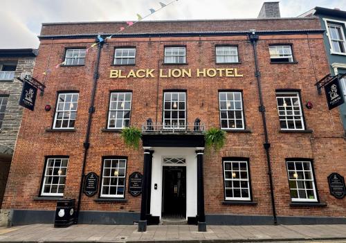 外部景觀, The Black Lion Hotel in 卡迪簡