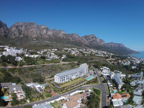 The Crystal Apartments - image 4