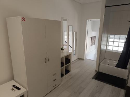 Loft - Übernachten im ehemaligen Kinovorführraum (Loft - Ubernachten im ehemaligen Kinovorfuhrraum) in هيرينبيرج